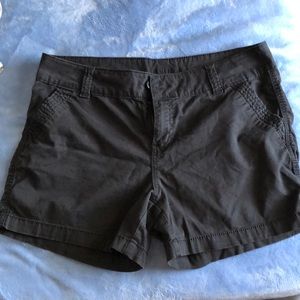 Maurice’s shorts. Sz 15/16
